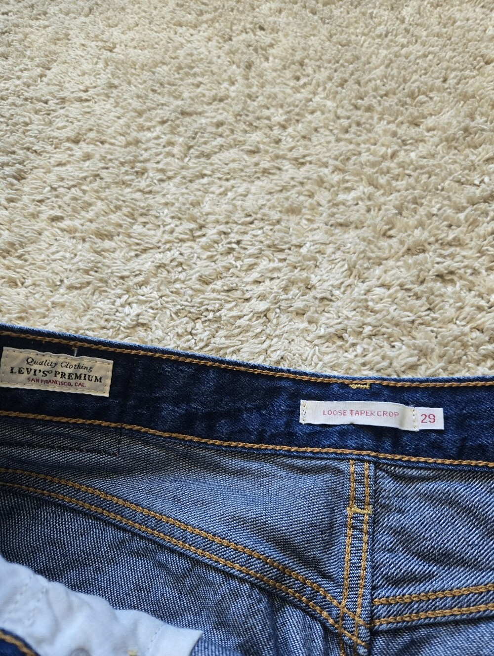 Levis Premium Loose Taper Crop Jeans Womens 29 Blue - Picture 2 of 8
